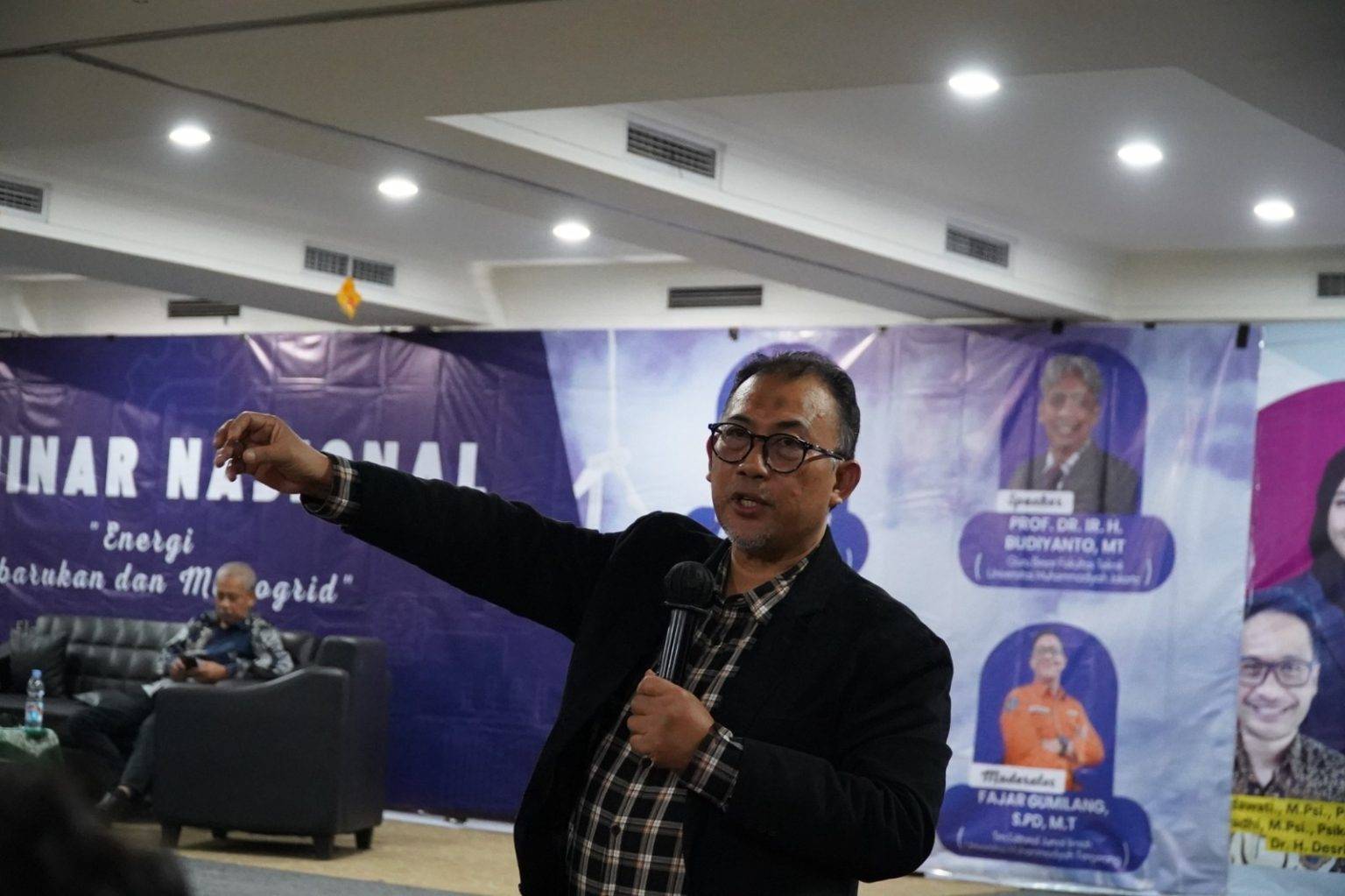 Gubes ITPLN Ungkap Strategi Penyerapan 5,52 Juta Lapangan Kerja dari PLTS 100 GWp - 2